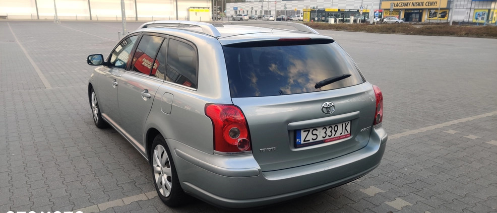 Toyota Avensis cena 11000 przebieg: 277590, rok produkcji 2007 z Szczecin małe 137